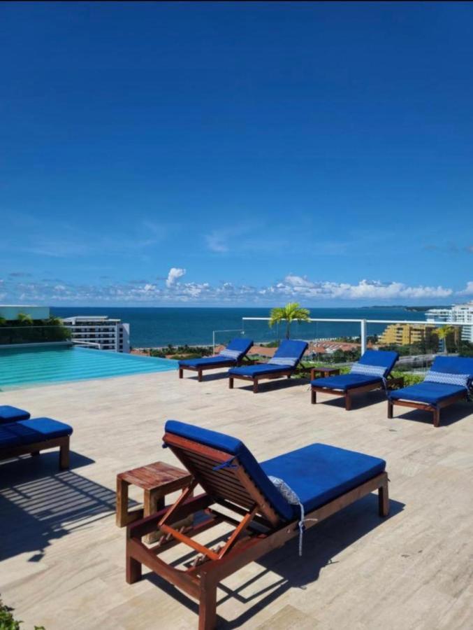 Martinique Cielo Mar Cartagena